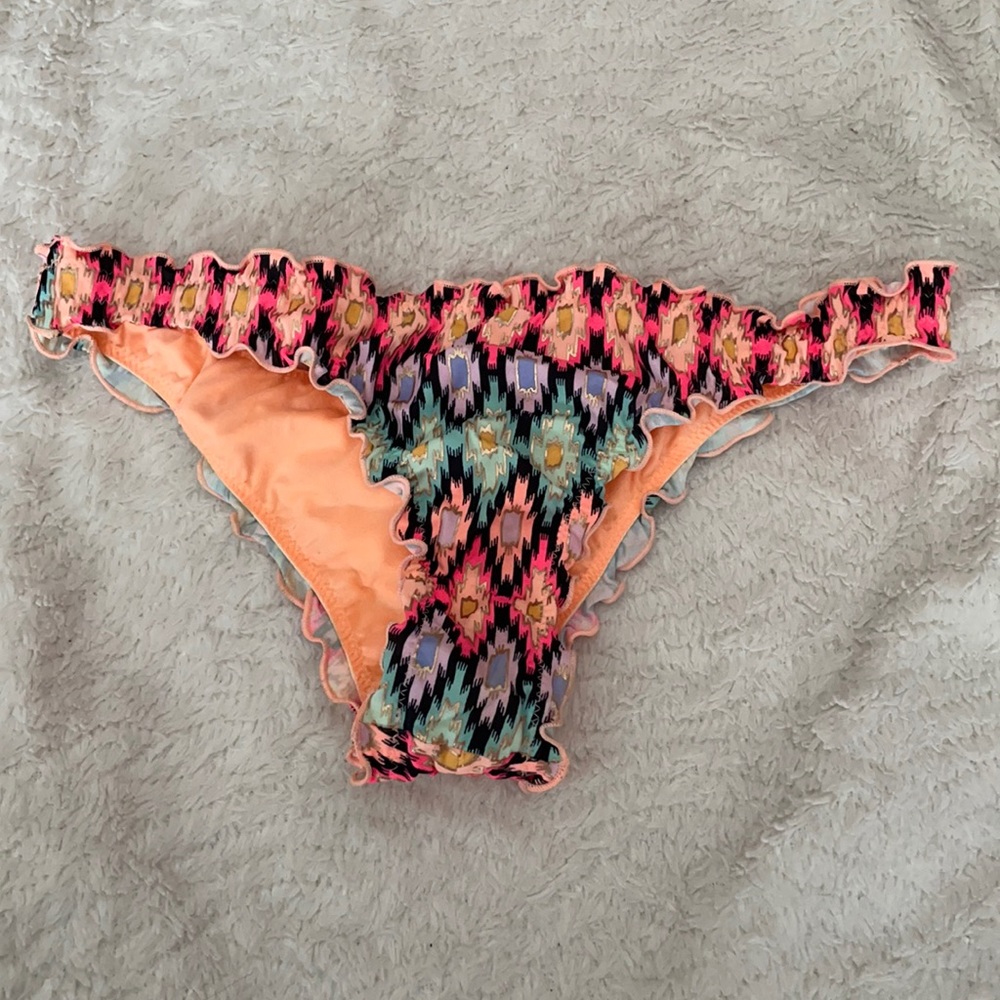 Victoria’s Secret S ruffle itsy swim bottoms